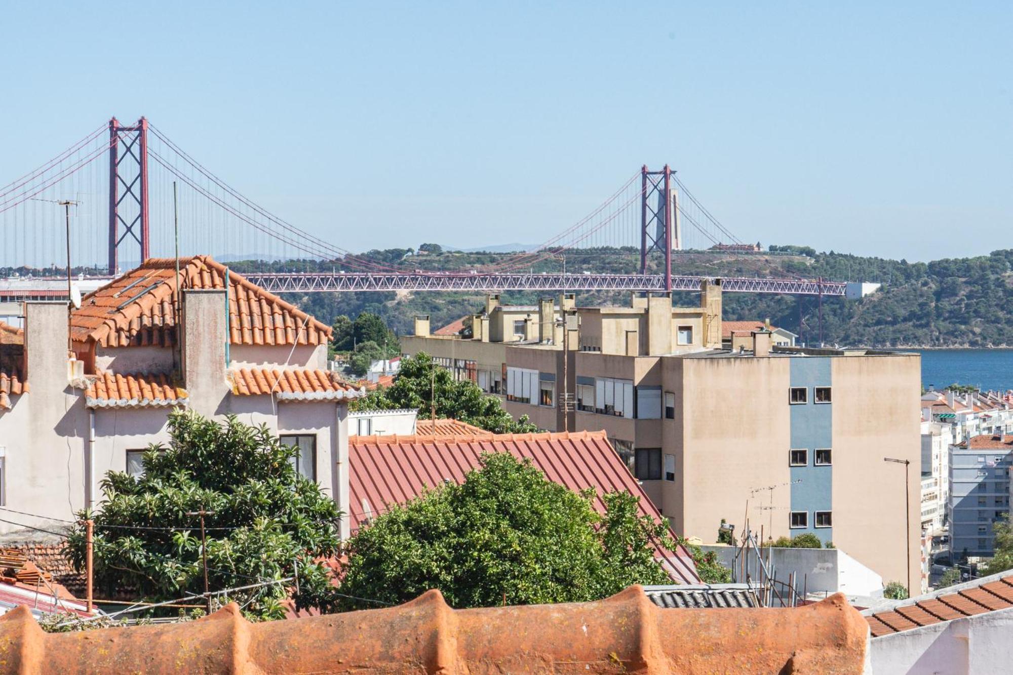 Cruzeiro Charm Apartments Lisbon Exterior photo